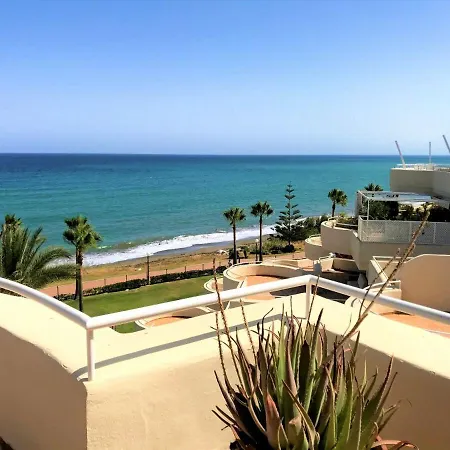 Penthouse Bermuda 9 *